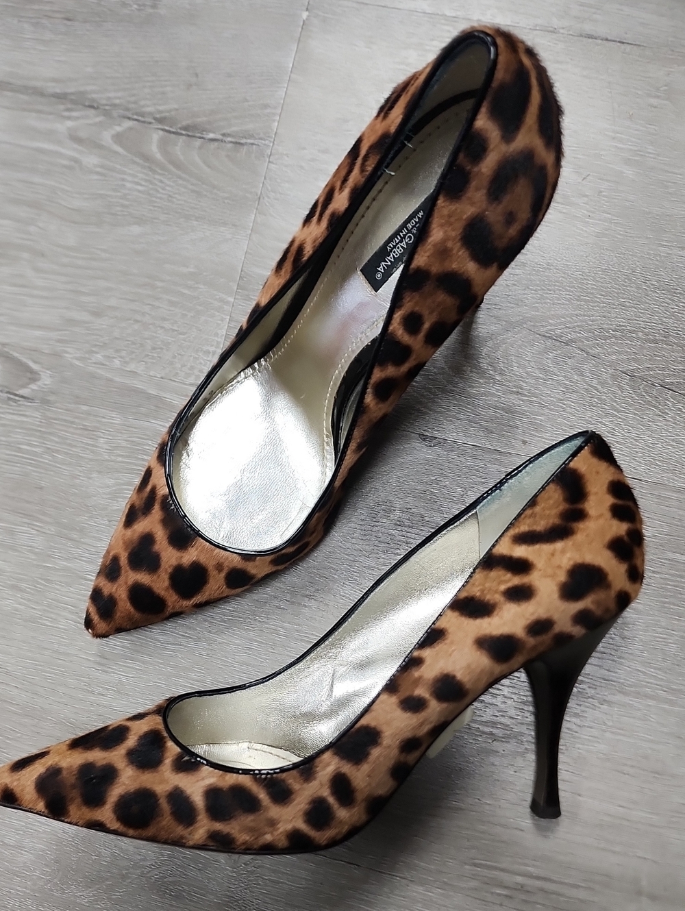Dolce & Gabbana Leopard Print Pointed Toe Pumps - Brown & Black
